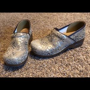 Women’s Dansko’s